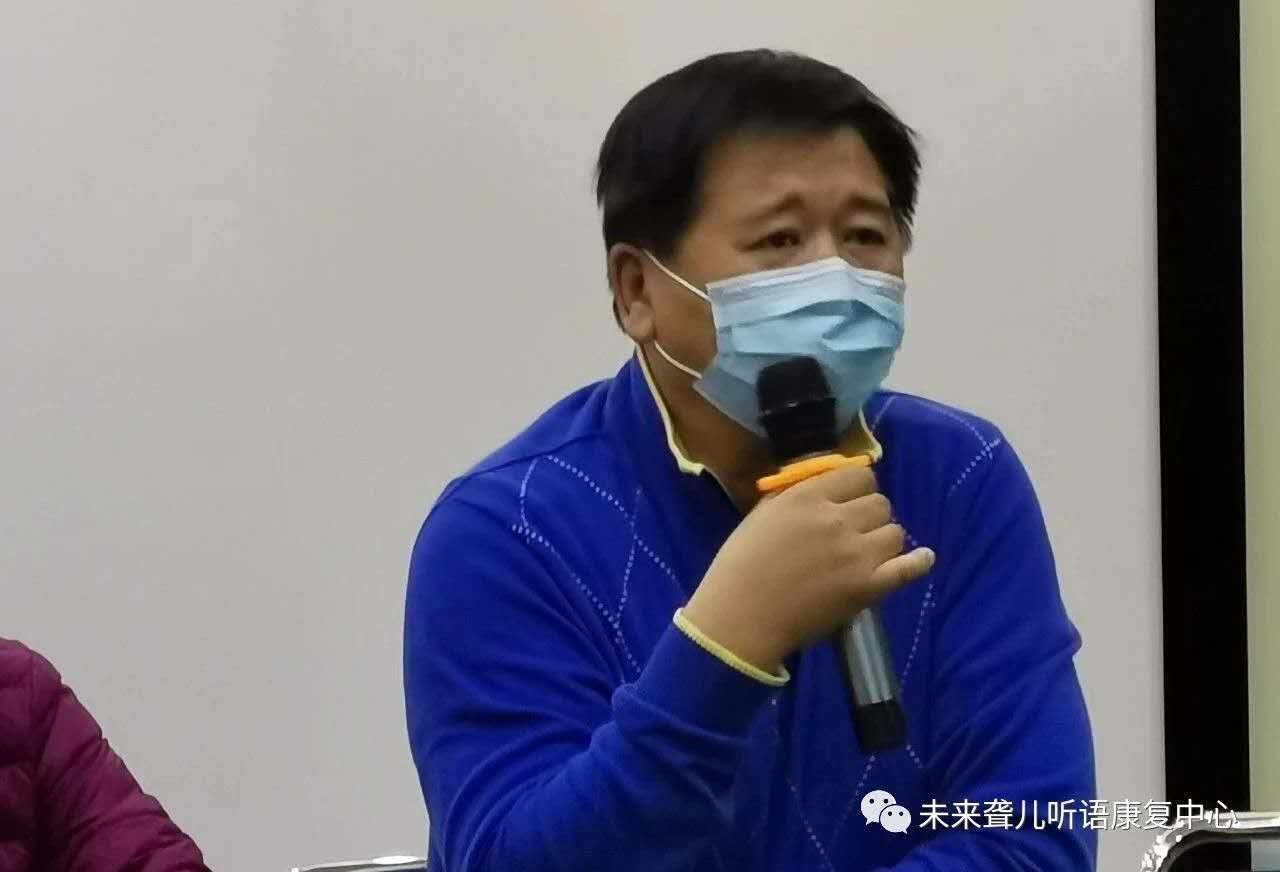 中语康“爱耳快车”第五次走进河南未来听障儿童听语康复中心给听障儿童送福利