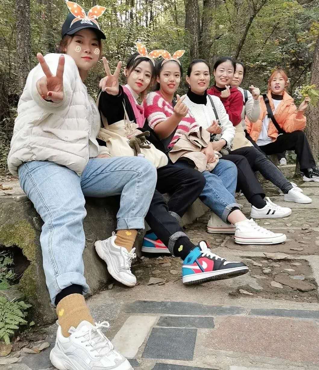 相约重渡沟，“游”你更精彩 ——未来听障儿童听语康复中心“骨干精英团”团建在栾川