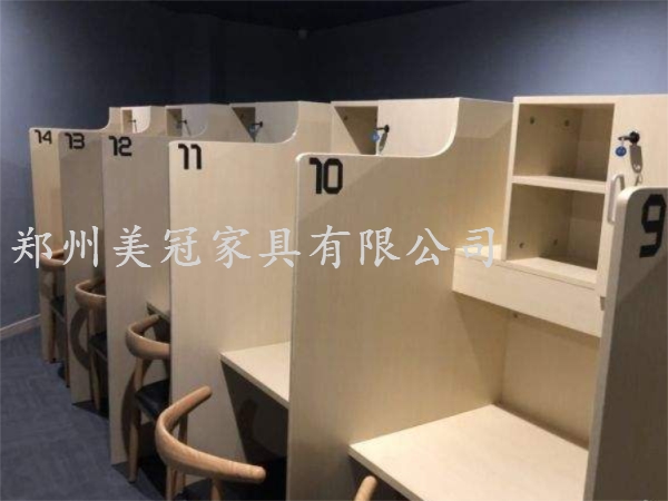 郑州共享教室桌子