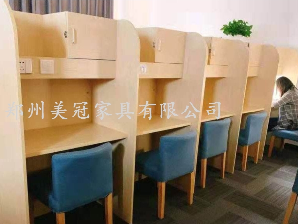 郑州共享自习室隔断桌