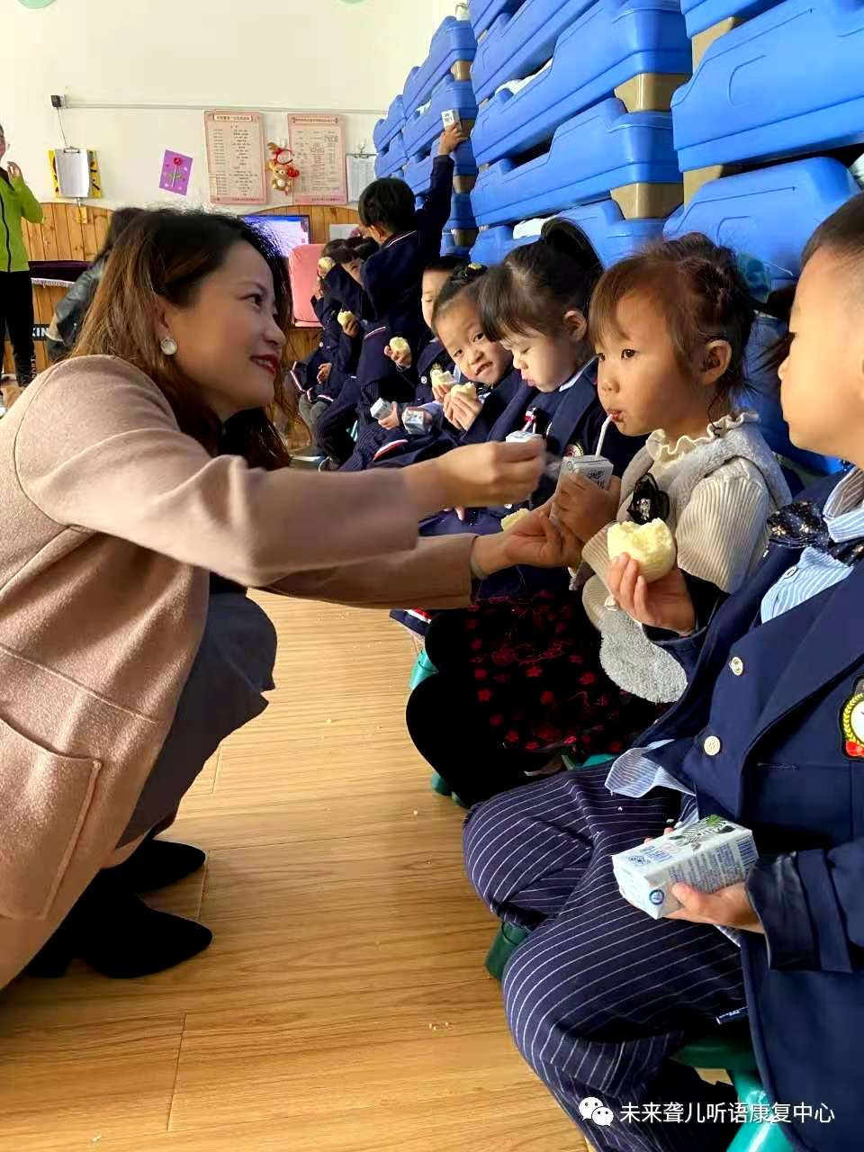 中国听力医学发展基会·爱乐融聆听计划专项基金 “让爱有声”听障儿童家长公益培训——郑州站精彩开课啦！