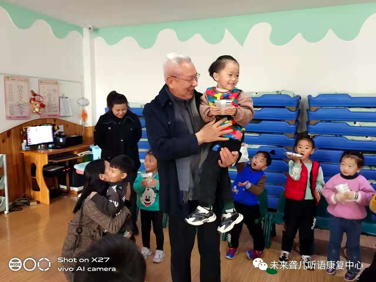 “残疾人日”| 郑州市中原区企业家协会会长携多位爱心企业家莅临郑州未来听障儿童听语康复中心送温暖