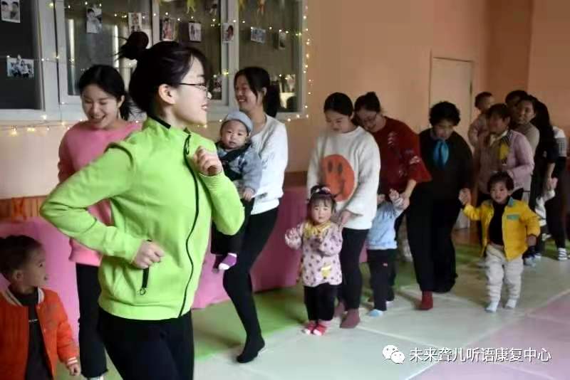 郑州未来听障儿童康复 中原中心亲子部生日Party ——欢乐起航，健康成长