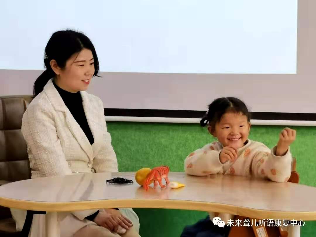 未来听语康复中心“父母学院”家长培训“为爱启航”第二阶段课程南阳站、开封站开课