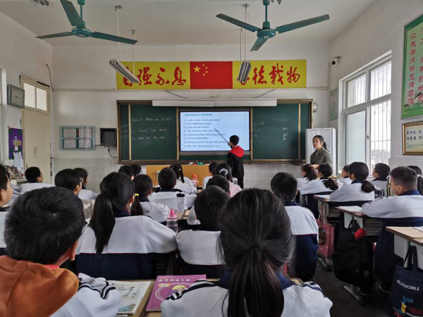 赛课促提高，各显大身手