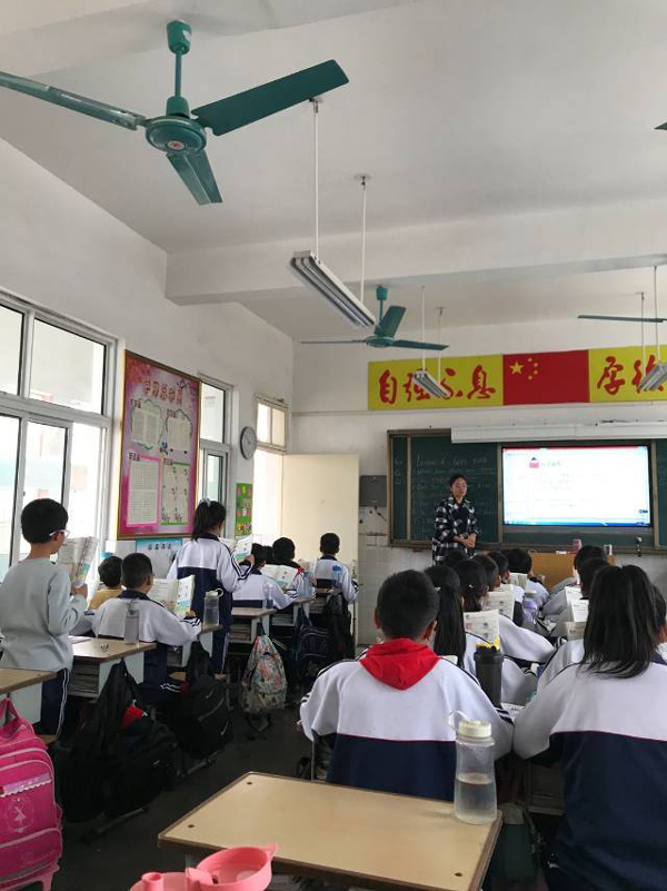 赛课促提高，各显大身手