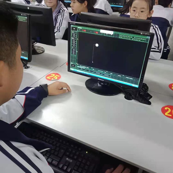 加强体音美微课程教学，全·面提高育人素质