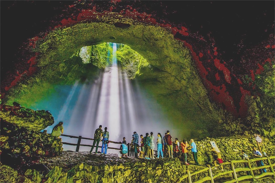 曾家山风景图