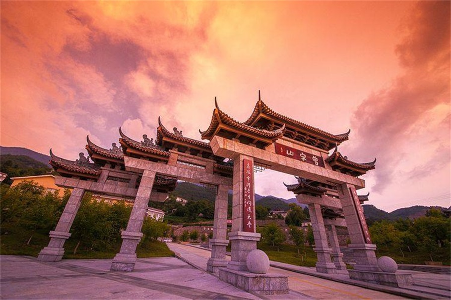 曾家山风景图