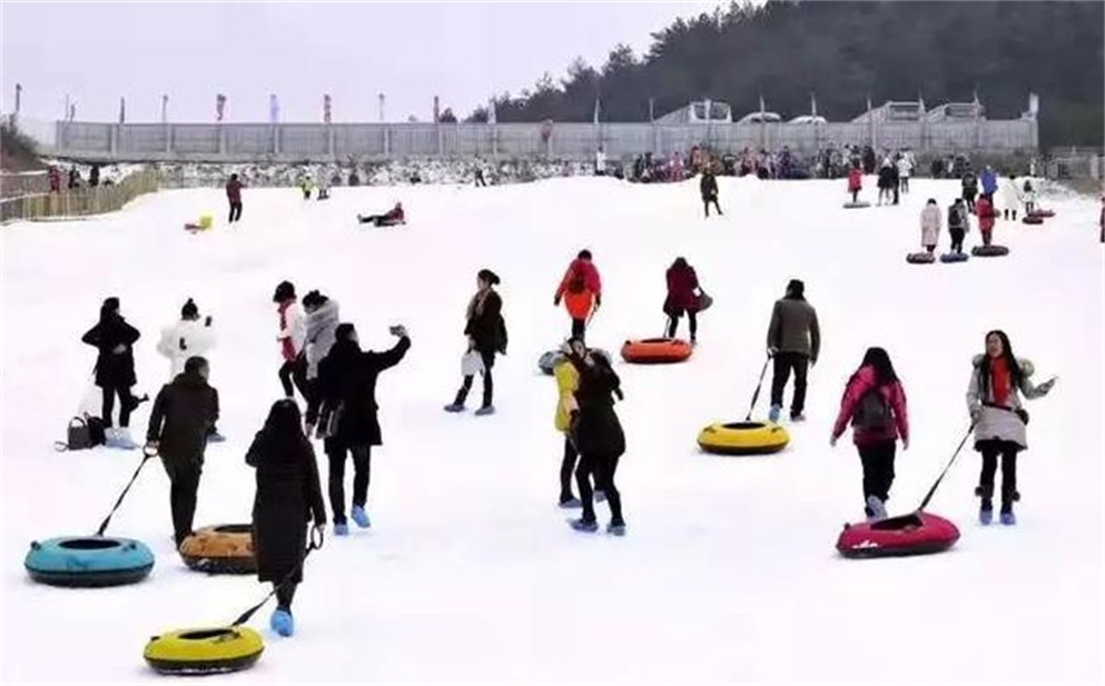 滑雪