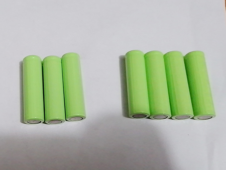 AA700mAh 1.2V 镍氢充电电池