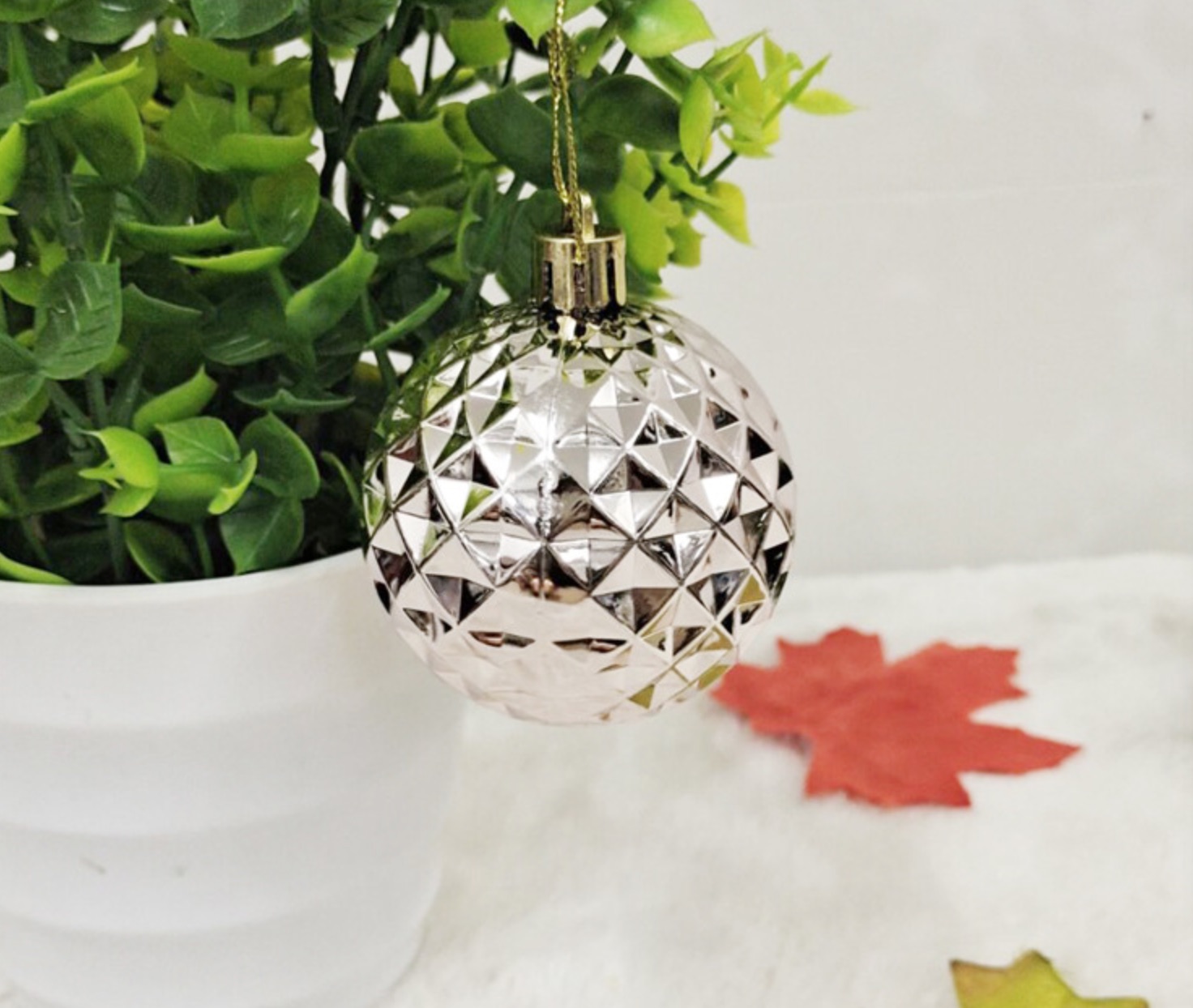 CHRISTMAS BALL