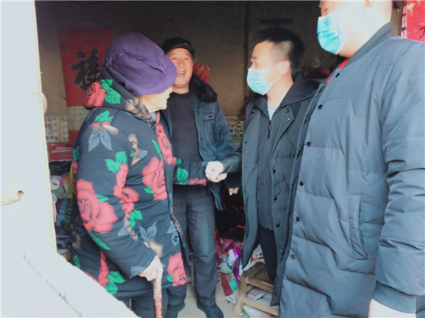 迎新春送温暖 点滴关怀见真情