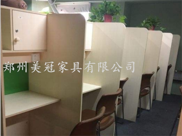 鄭州考研教室書桌