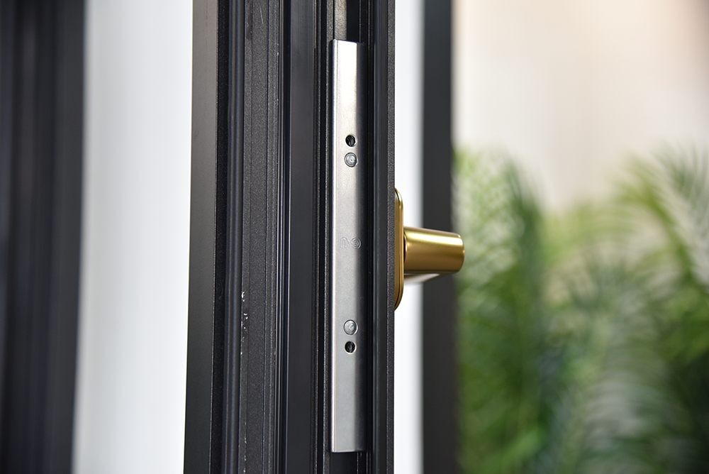 天气开始转凉了，你家门窗能御寒保暖吗？