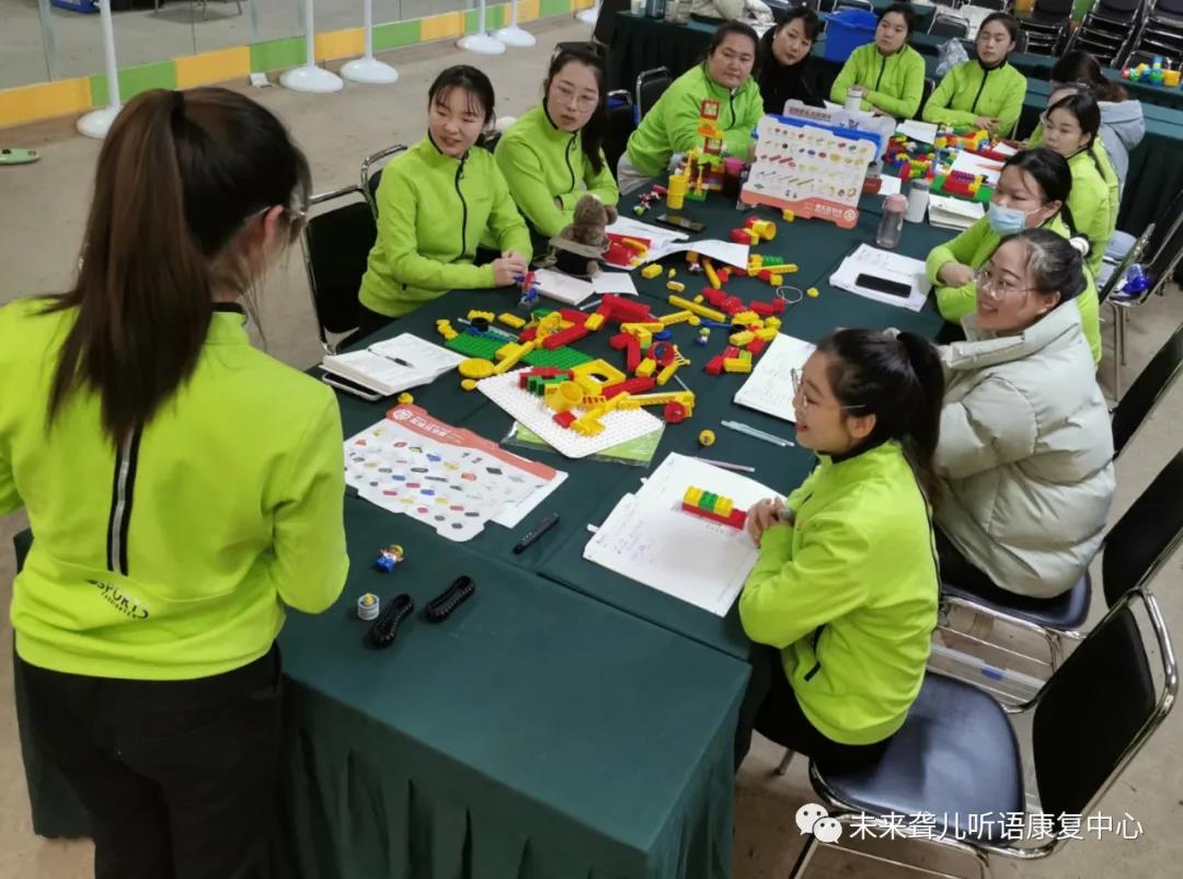 人工智能时代、机器人时代，幼儿“乐高教育”即将进入未来听语各中心“特色特长”课堂