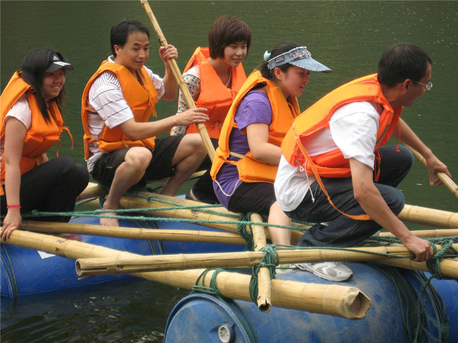 扎筏泅渡