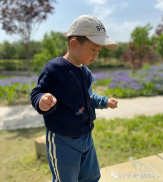 聆听魏子皓宝贝动听又流利的声音