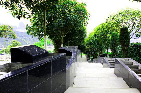 1650086231415351.png 莲花公墓介绍