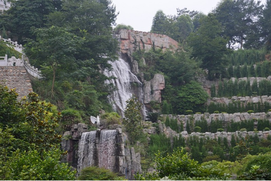 1650086492380717.png 蒲江红枫艺术陵园简介