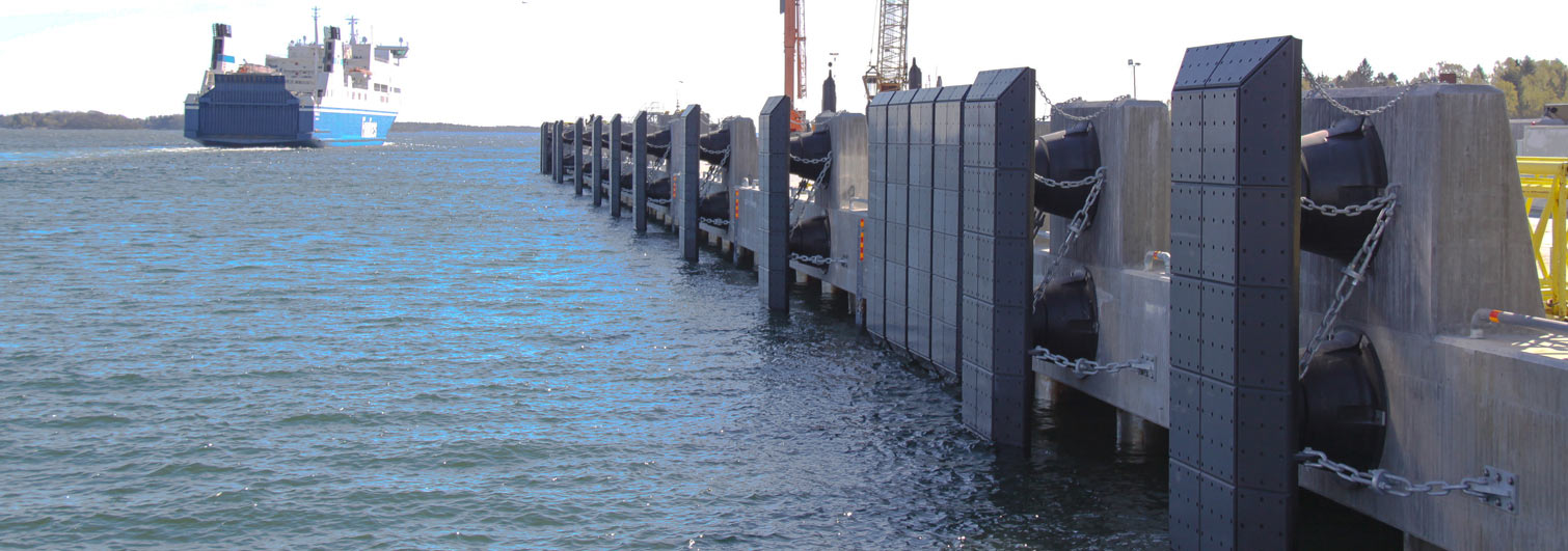 Dock anti-collision marine fender board
