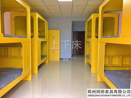 太空舱上下床图片