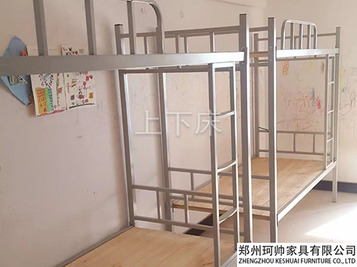 1658307626671932.jpg 员工上下床的图片大全