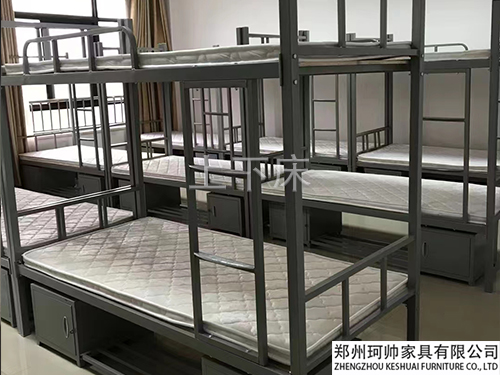 1658307627111842.jpg 员工上下床的图片大全