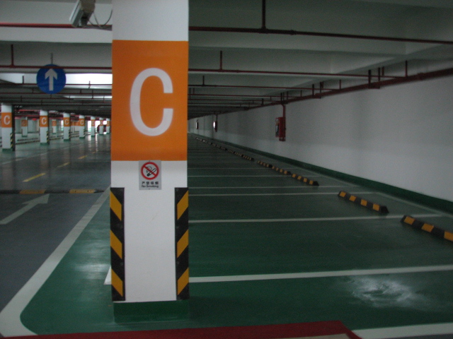 停車場地坪