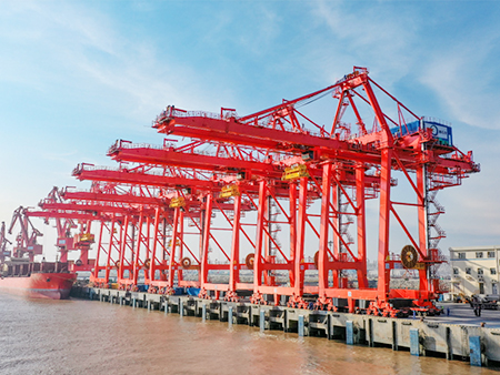 Quayside container crane