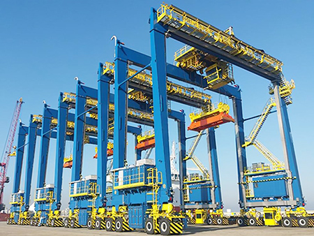 The rubber tyred container gantry crane
