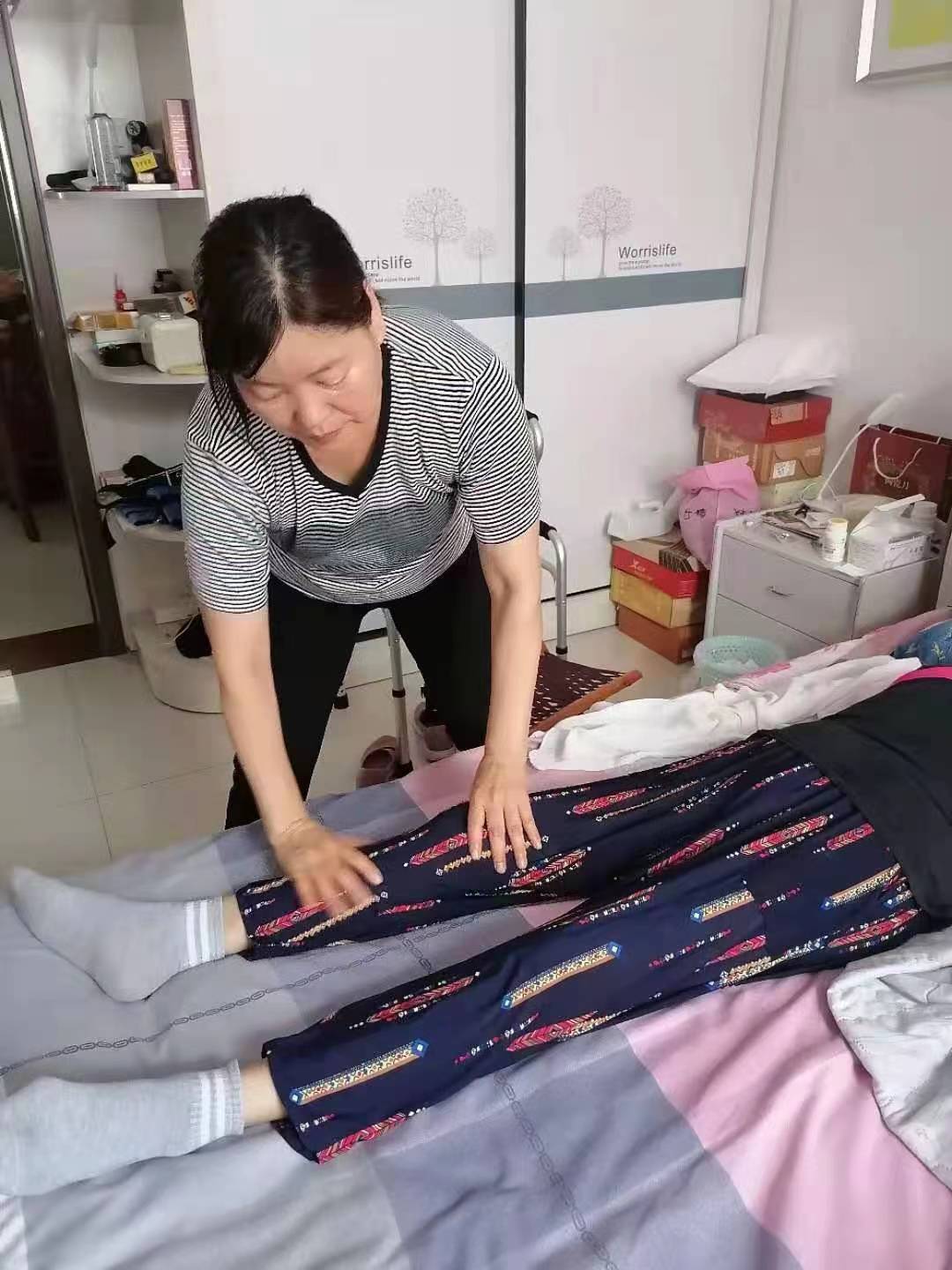 1667206741568596.jpg 养老护理员