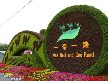青海旅游景区绿色雕塑
