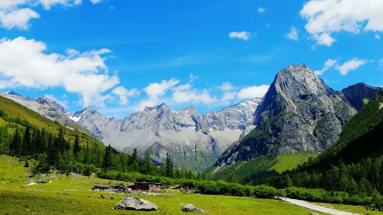 四姑娘山