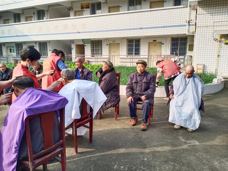 养老院义工活动