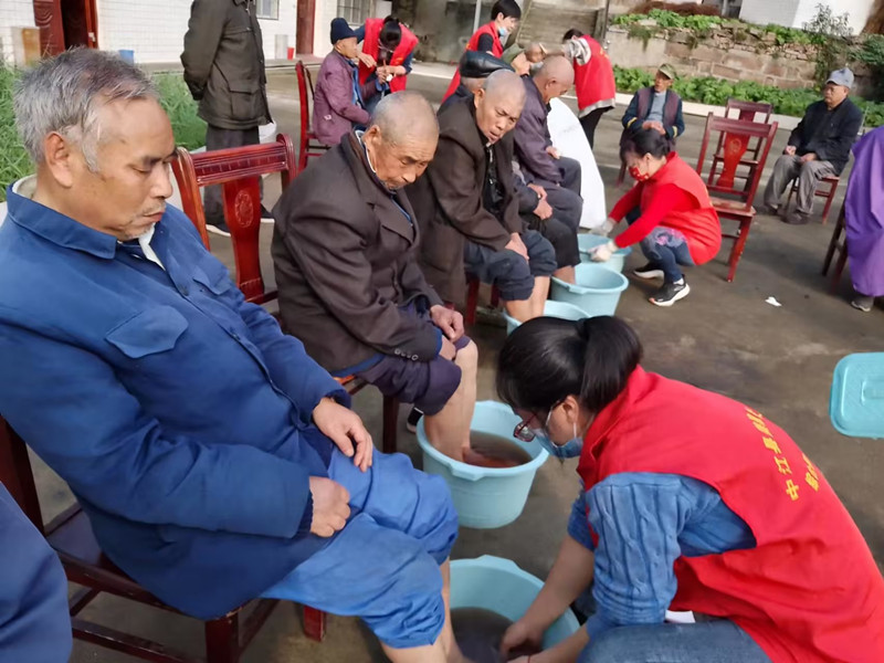 养老院义工活动