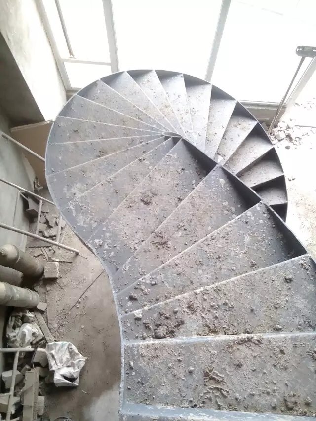 旋转楼梯