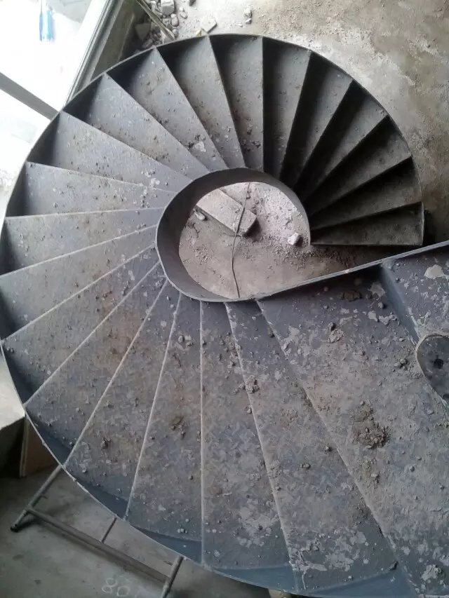 旋转楼梯