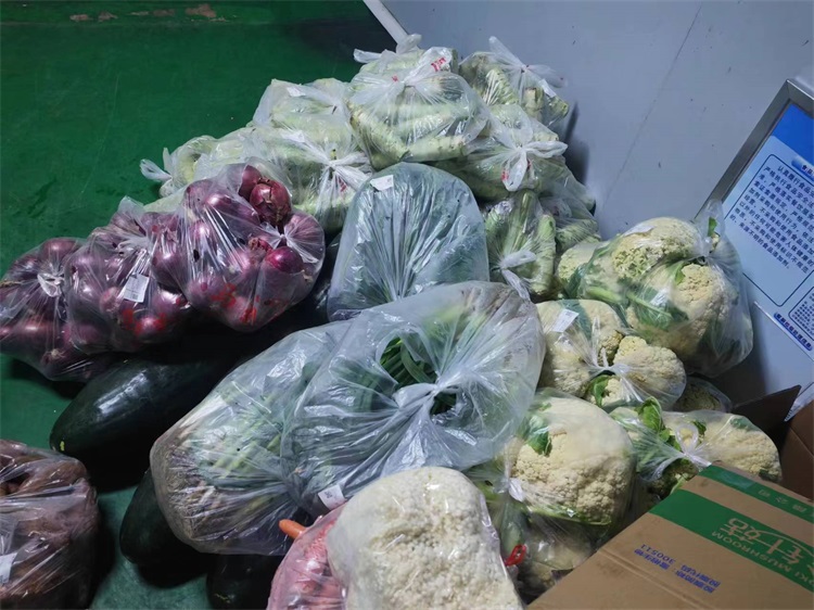 蔬菜挑选清洗