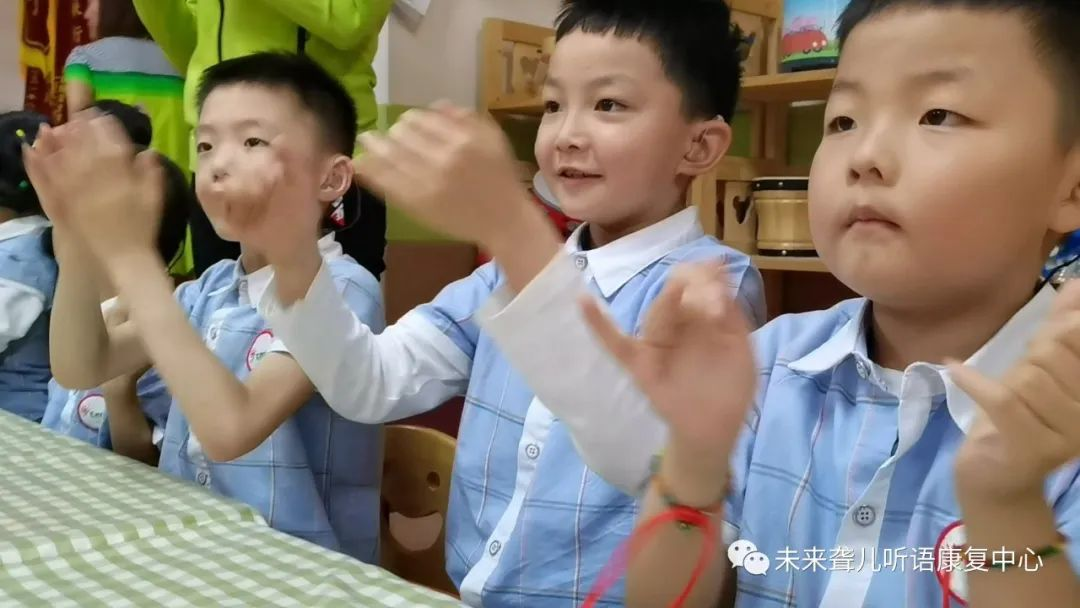 献爱心