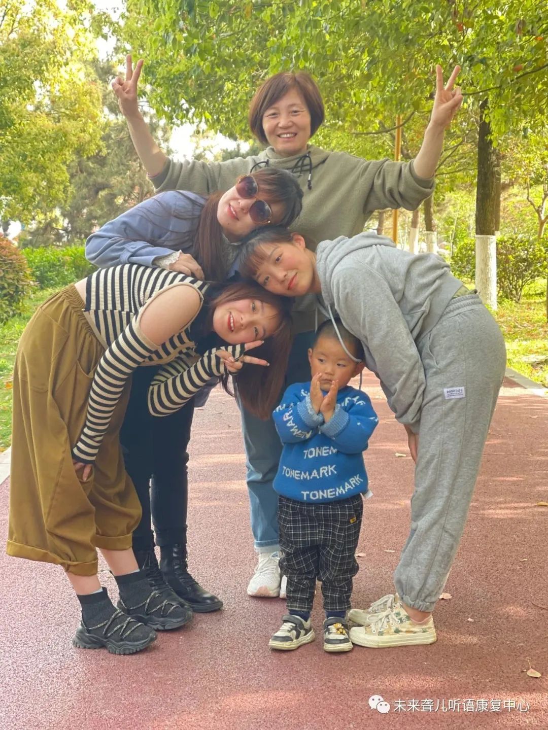 1687333375832205.jpg 未来聋儿