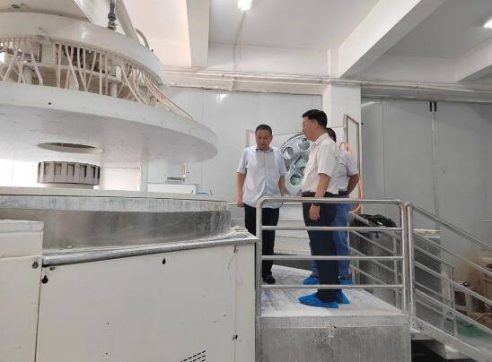 1691984247408210.jpg 新兴精密光学有限公司