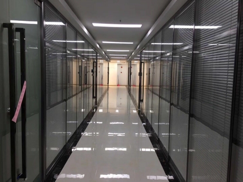 玻璃隔断防火门