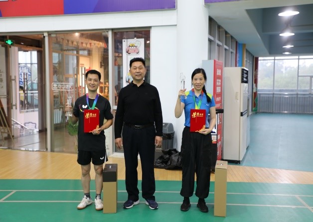 “爱乒才会赢，协作赢未来”