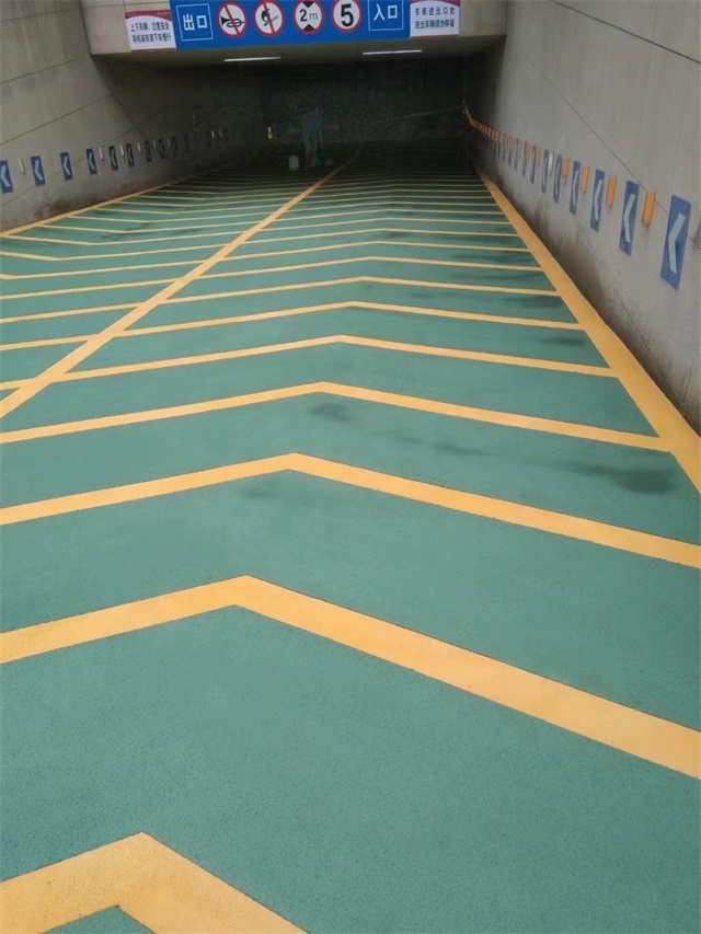 无震动止滑坡道