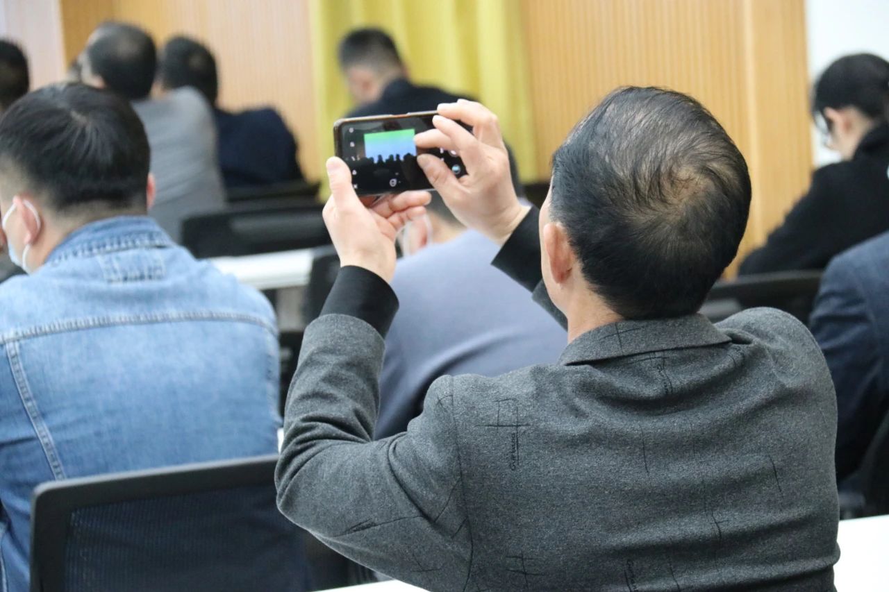 相聚郑州 ，向春而行​！北京大学唐士其教授开讲啦