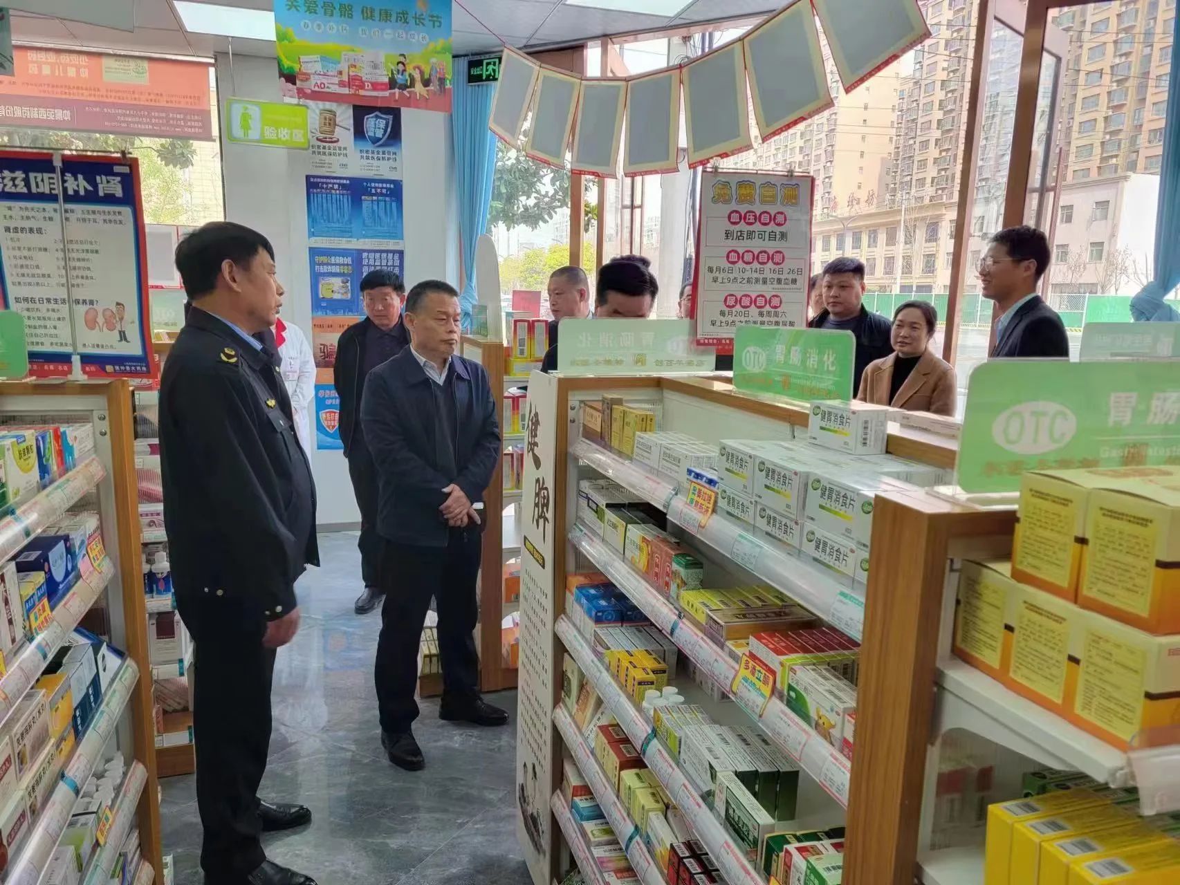 尉氏县人大专题调研食品药品安全工作