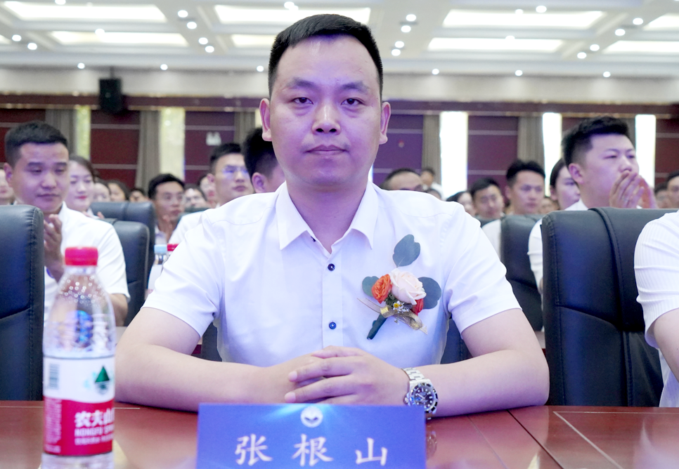 健康产业联盟2023中原第四届行业高峰论坛在开封集团产业园隆重举行