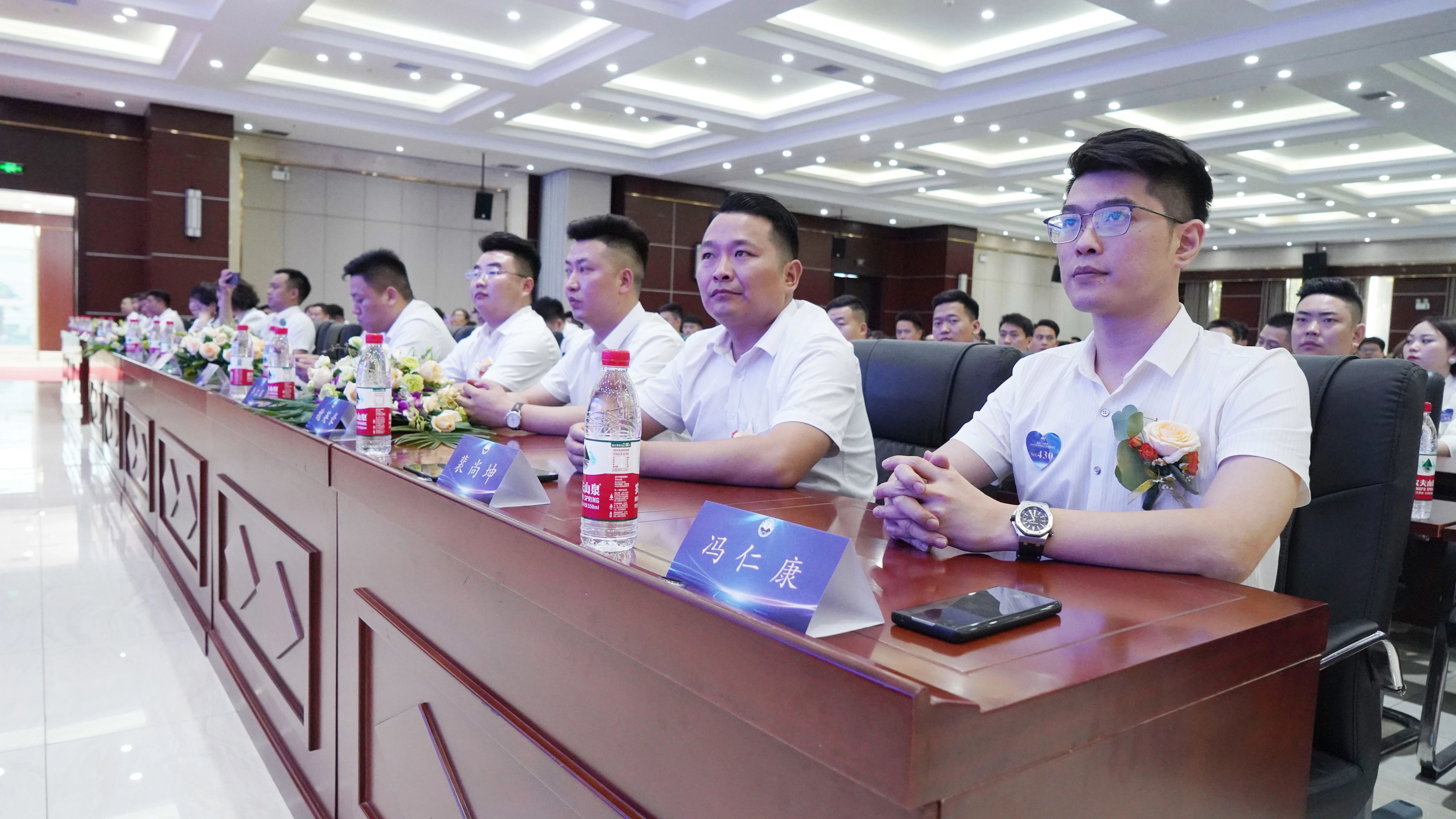健康产业联盟2023中原第四届行业高峰论坛在开封集团产业园隆重举行