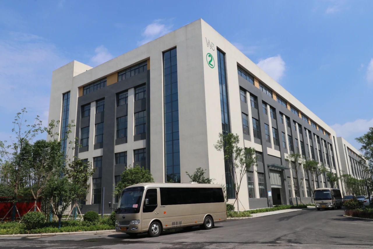 1706167707998949.jpg 河南省人大常委会党组书记、副主任李亚调研沃健康产业园